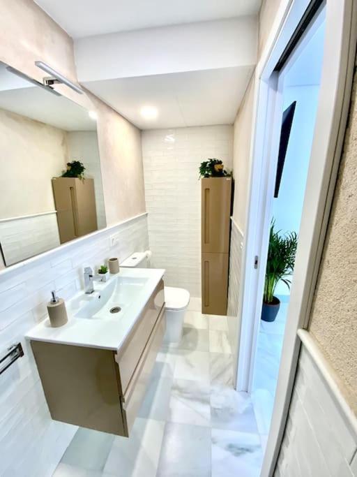 My Home In Triana, Luminoso Y Acogedor Apartamento セビリア エクステリア 写真