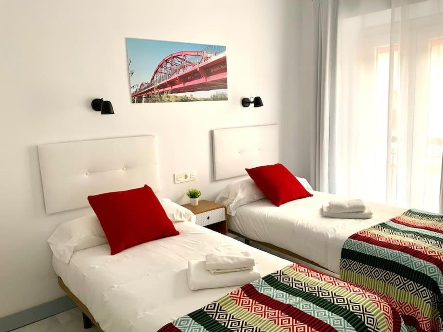 My Home In Triana, Luminoso Y Acogedor Apartamento セビリア エクステリア 写真