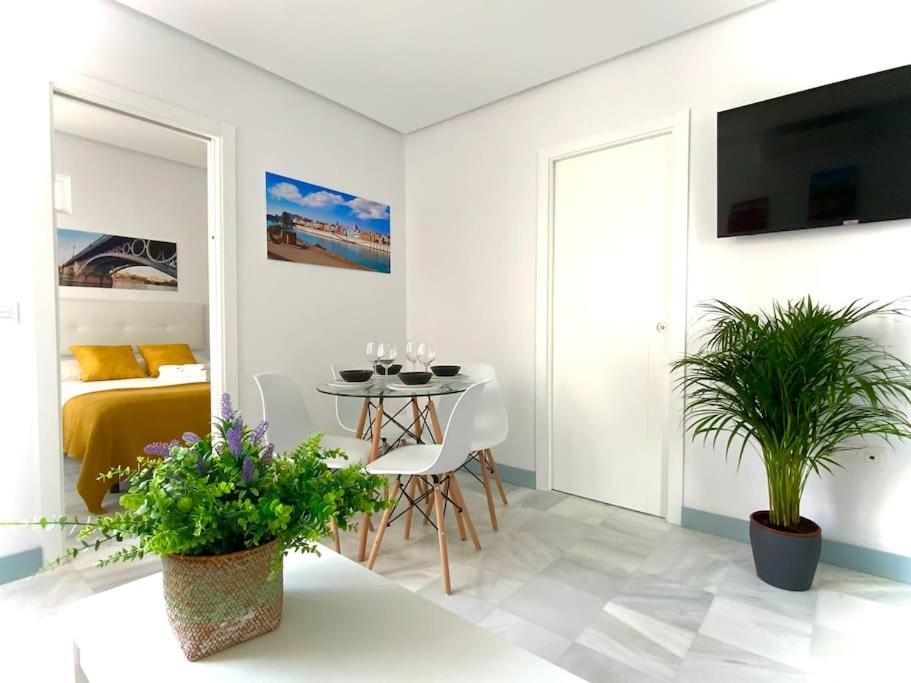 My Home In Triana, Luminoso Y Acogedor Apartamento セビリア エクステリア 写真