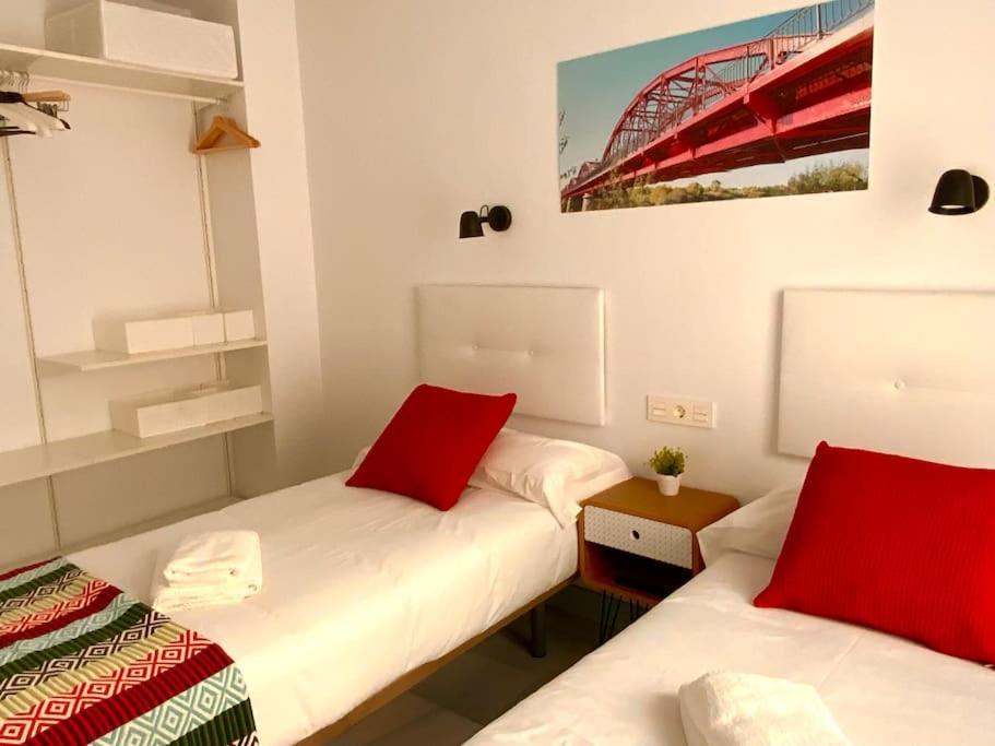 My Home In Triana, Luminoso Y Acogedor Apartamento セビリア エクステリア 写真